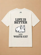 Camisa Oversized Life is Better With... - Gato Branco